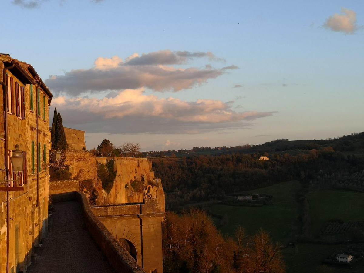 Ripa Medici, Camere Con Vista E Parcheggio Incluso Орв'єто Екстер'єр фото
